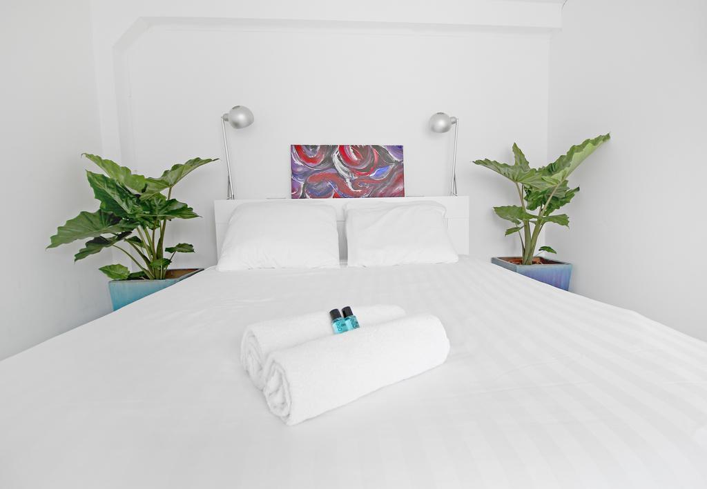 Ground Floor Canal Apartment Amsterdam Esterno foto