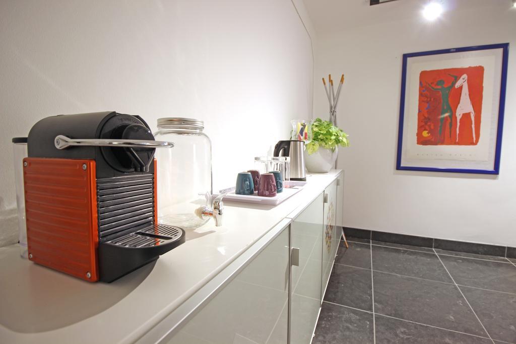 Ground Floor Canal Apartment Amsterdam Esterno foto